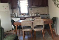 Others 6 Beachside House in Gundogan