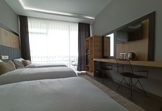 Lainnya 6 Skylon Airport Hotel