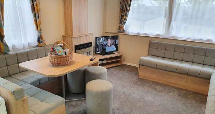 Lain-lain 3 Bedroom Caravan, Sleeps 8, at Parkdean Newquay Holiday Park