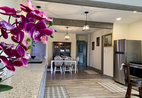 Others The Aquarium Chateau - With Private Yard & Parking, Near Falls, Casino by Niagara Hospitality