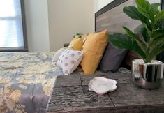 Others 6 The Iron Scow - With Private Yard & Parking, Near Falls & Casino by Niagara Hospitality