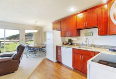 Others 5 Hi Tide Resort