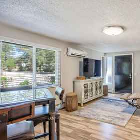 Primary image 1 Modern&chic Cottage1bdcomfy Home In Old Colorado, America the Beautiful Park Hotels