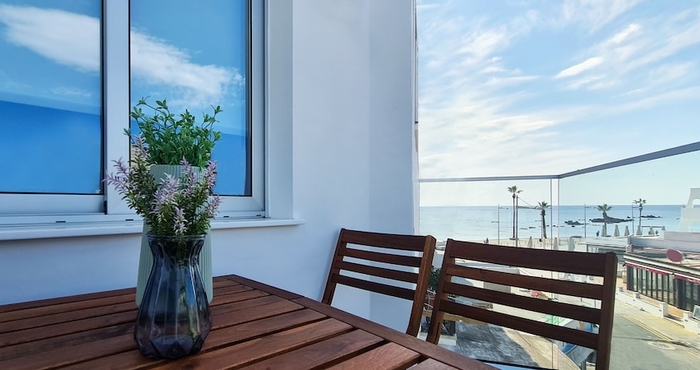 Others Phaedrus Living: Seaside Luxury Flat Lighthouse 69