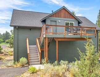 Others 2 Dara Work-friendly Modern Irish Farmhouse With Mountain View by Redawning