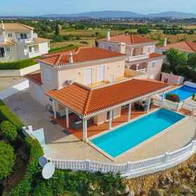 Primary image 1 D08 - Bay View Villa in Vale da Lama, Lagos Hotels