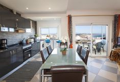 기타 3 B17 - The Stunning Seaview Apartment