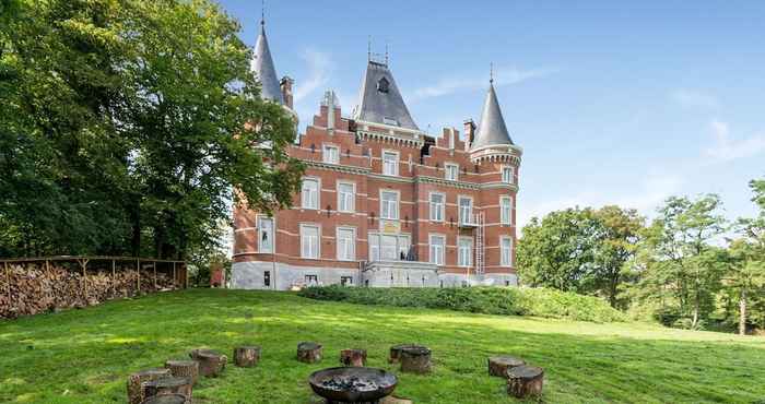 Khác Attractive Appartment in Castle in Gesves With Fenced Garden