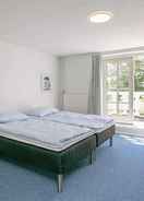 Room 12 Person Holiday Home in Nyborg