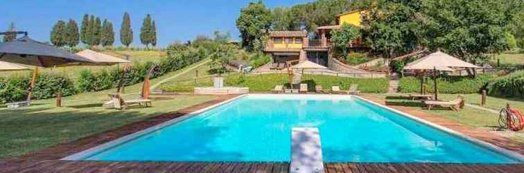 Lainnya Colours and Scents From Tuscany Await you in This Wonderful Property