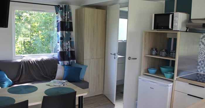 Others Compact 4 Person Chalet in Friesland