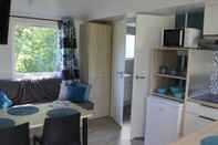 Lainnya Compact 4 Person Chalet in Friesland