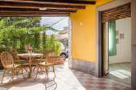 Others Sun Kissed Holiday Home in Agnone near Beach