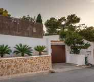 Others 3 Nice Villa for 4 People With Private Pool Within Walking Distance of the Beach
