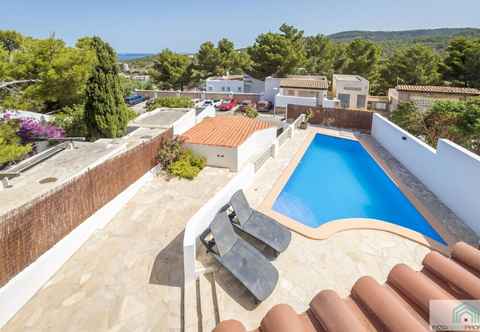 Others Nice Villa for 4 People With Private Pool Within Walking Distance of the Beach