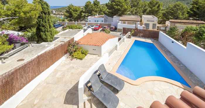 Others Nice Villa for 4 People With Private Pool Within Walking Distance of the Beach