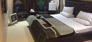 อื่นๆ 3 Royal House