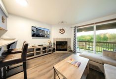 Others 6 Aurora at Nautilus