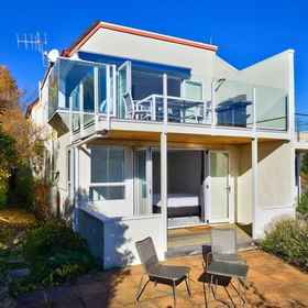 Primary image 1 レイク ワナカ ルックアウト, ワナカツリー駐車場 ホテル