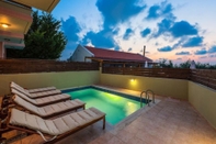 Others Two Bedroom Three Bedroom Villa With Private Pool