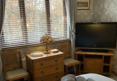 Others 2 Remarkable 2-bed Cottage in Tranquil Setting