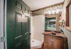 Others 7 72mf - Rustic - Pets Ok - Sleeps 2 1 Bedroom Cabin by Redawning