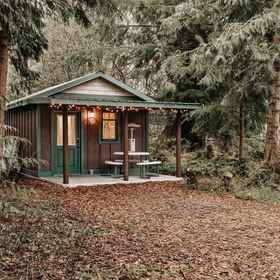 Primary image 1 72mf - Rustic - Pets Ok - Sleeps 2 1 Bedroom Cabin by Redawning, Whatcom County Hotels