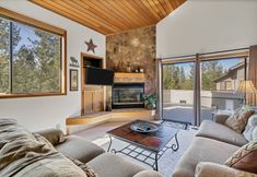 其他 2 8 Crag Home with Private Indoor Hot Tub, Bike is Provided for Outdoor Activities by RedAwning