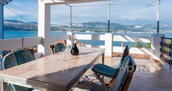 Others A1 Large apt With the big Terrace & Great sea View