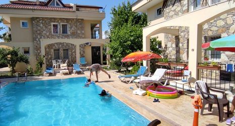 Lain-lain 2 Cileks Apart Otel