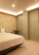 Room Suyu Young Hotel