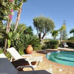 Primary image 1 位于Meia Praia海滩 - Lagos附近的半独立式别墅，有1个卧室, 航海家亨利雕像 酒店