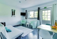 其他 7 Upscale Villa With Swimming Pool and Terrace