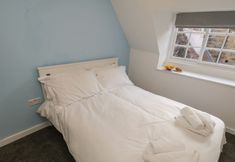 Others 2 47A Baxtergate