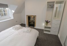 Others 4 47A Baxtergate