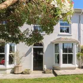 Primary image 1 Burrow House, Deviock Hotels