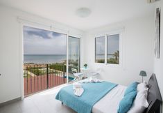 Others 2 Villa Suri, Luxury Seafront Villa