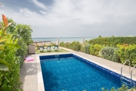 Others Villa Suri, Luxury Seafront Villa