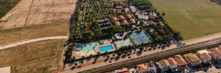 기타 Club Del Sole La Risacca Family Collection