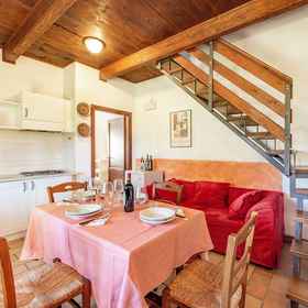 Primary image 1 Cornflower Apt With Shared Pool, Preci Hotels