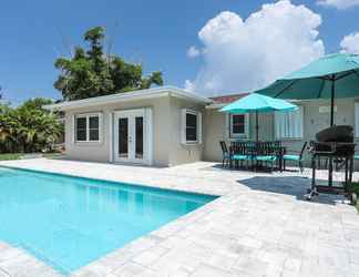 Others 2 Arlington Park Beautifully Renovated Home