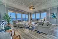 Others Spacious Tropical Condominium at 17th Floor With Beach and Pool Access - Unit 1707 by Redawning