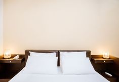 기타 4 Andronikis House