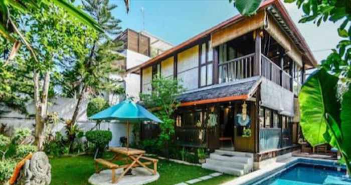 Others 3 Bedroom Authentic Villa In Canggu