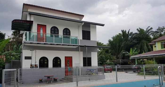 Others Mri Homestay Sg Buloh - 3 Br House on First Floor With Centralised Pool