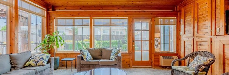 Others Family Friendly Spacious Home with Backyard Pool by Redawning