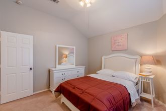 Others 4 Family Friendly Spacious Home with Backyard Pool by Redawning