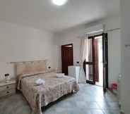 Lainnya 5 SanTeodoro Straulas Rooms