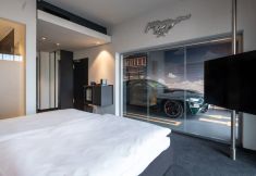 Others 2 V8 Hotel Köln