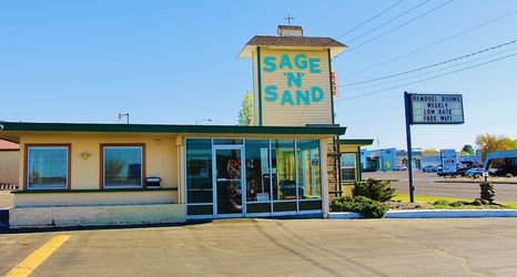 Others 2 Sage N Sand Motel